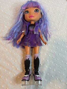 Rainbow High Doll Amethyst Rae
